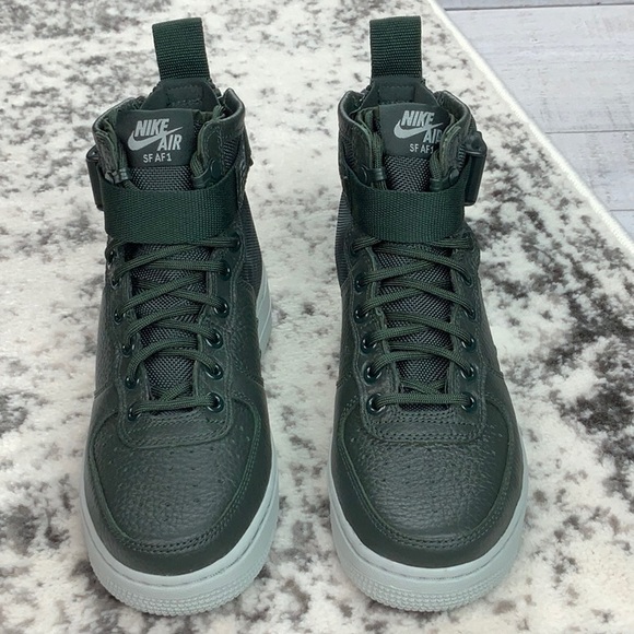 NIB Nike W SF AF1 Mid women’s sneakers - Picture 2 of 8